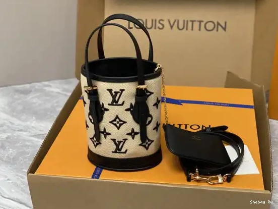NANO LOUIS BUCKET VUITTON 0624